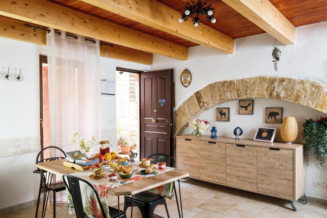 B&B La Corte San Francesco Бари Екстериор снимка